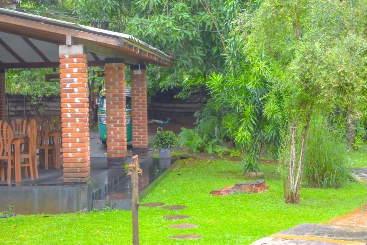 Green Cottage Anuradhapura Exterior foto